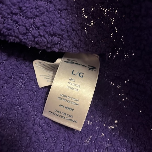 Super Soft Seven Sweater Size Lg - Picture 3 of 5